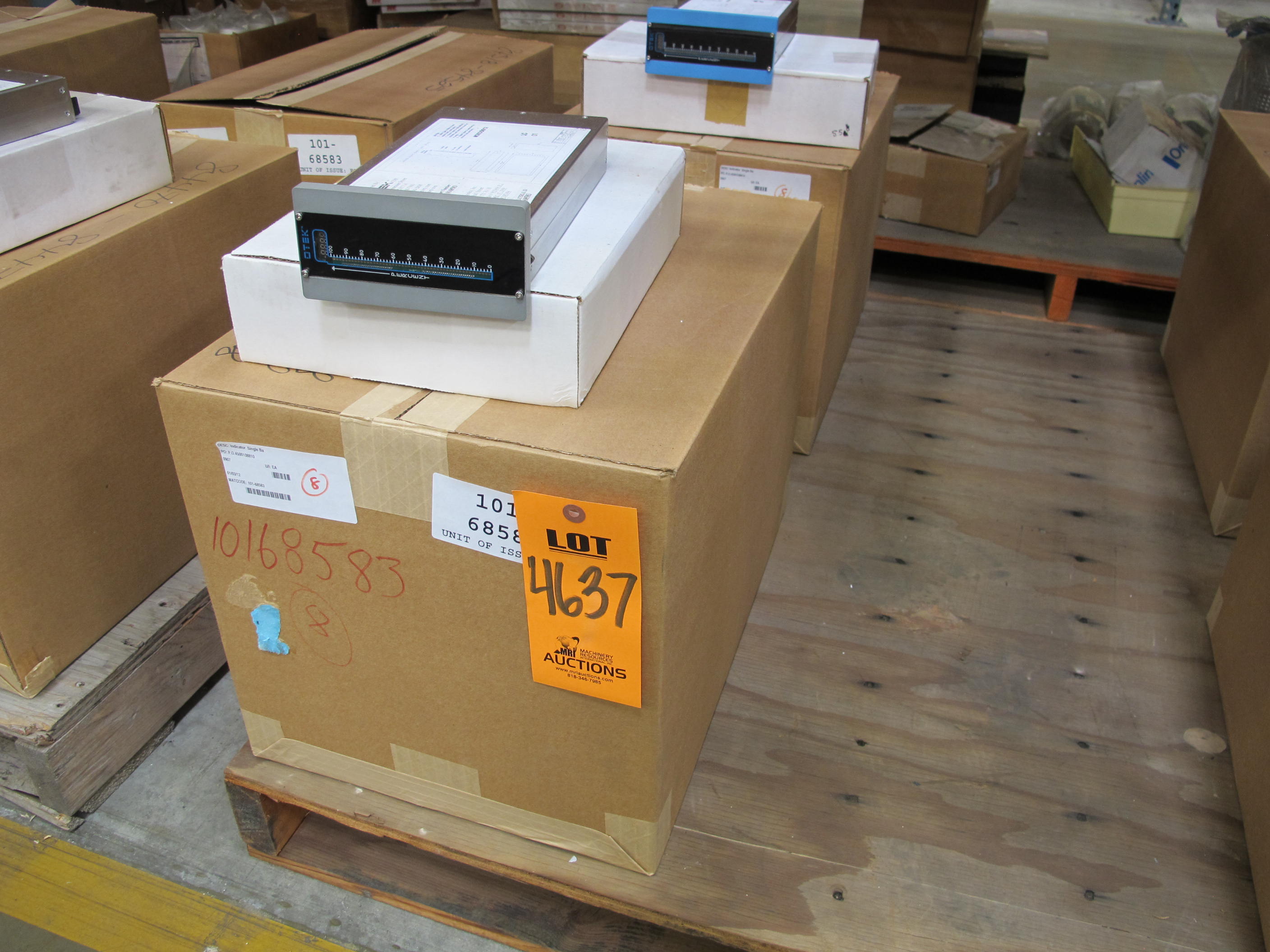 LOT TO INCLUDE: (8)INDICATORS, SINGLE BAR GRAPH NSR COLOR-K KIND. SINGLE DISPLAY OTEK HI-Q120-C004 BAR GRAPH COLOR: K GRAY FOX REPLACEMENT FOR SIGMA METER SPEC SO23-924A-01, (8) INDICATORS, SINGLE BAR GRAPH NSR COLOR-M KIND. SINGLE DISPLAY OTEK HI-Q120-C004 BAR GRAPH COLOR: M JEWEL REPLACEMENT FOR SIGMAMETER SPEC SO23-924A-01. LOADING & HANDLING FEE $15-4637